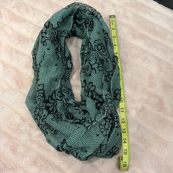 Black & Teal Paisley Printed Tube Scarf - Picture 5 of 5